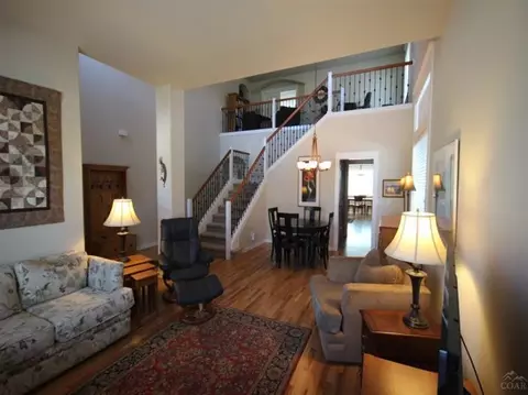 61054 Chamomile Pl, Bend, OR 97702 photo 2