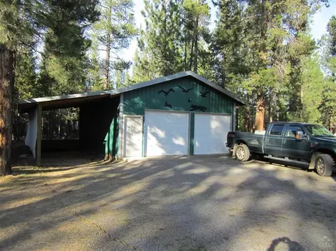 17635 Cosset Loop, La Pine, OR 97739 photo 5
