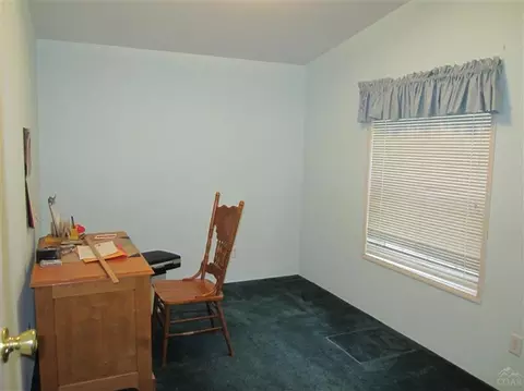 17635 Cosset Loop, La Pine, OR 97739 photo 11