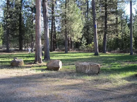 17635 Cosset Loop, La Pine, OR 97739 photo 3