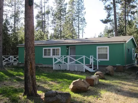 17635 Cosset Loop, La Pine, OR 97739 photo 1