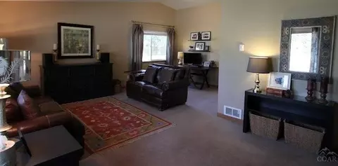 19505 Comanche Ln, Bend, OR 97702 photo 4