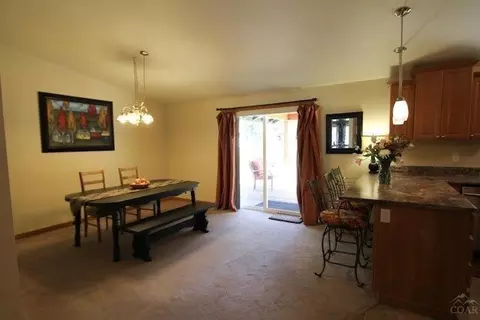 19505 Comanche Ln, Bend, OR 97702 photo 3