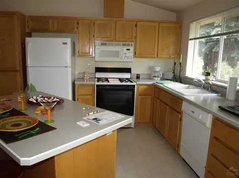 20733 NE Gallop Rd, Bend, OR 97701 photo 5