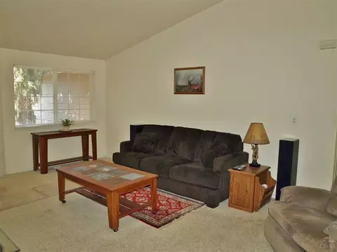 20733 NE Gallop Rd, Bend, OR 97701 photo 8