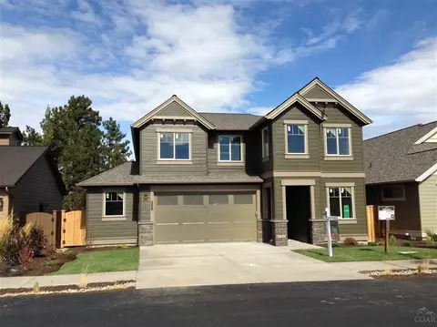 20862 SE Golden Gate Pl, Bend, OR 97702 photo 1