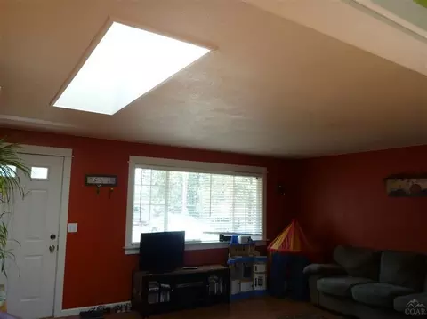 22842 NE Mcgrath Rd, Bend, OR 97701 photo 5