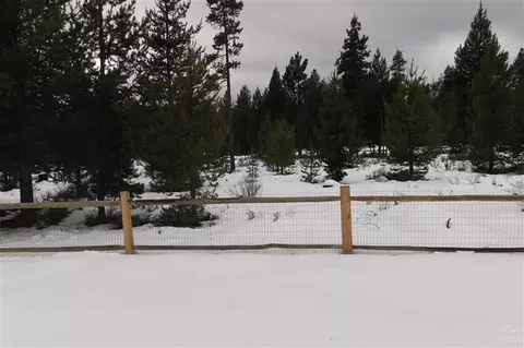 147914 Mabel Dr, La Pine, OR 97739 photo 2