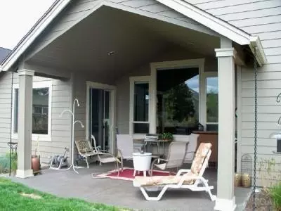 20871 Tamar Ln, Bend, OR 97702 photo 2