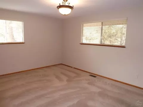 19165 Doe Ln, Bend, OR 97701 photo 10