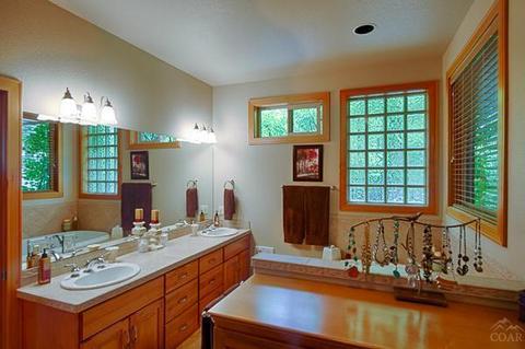 768 Stonepine Dr, Bend, OR 97701 photo 6