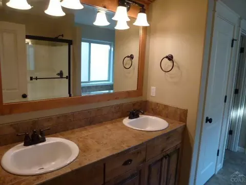 20544 Jacklight Ln, Bend, OR 97702 photo 4