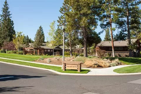 19436 Blue Lake Loop, Bend, OR 97702 photo 3