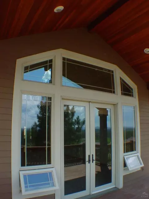 156 NW Phils Loop, Bend, OR 97701 photo 3