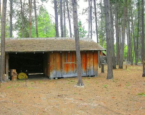 51669 Pine St, La Pine, OR 97739 photo 9