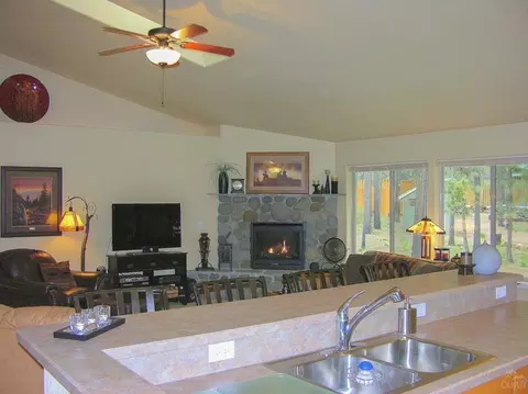 16840 Jacinto, Bend, OR 97707 photo 4