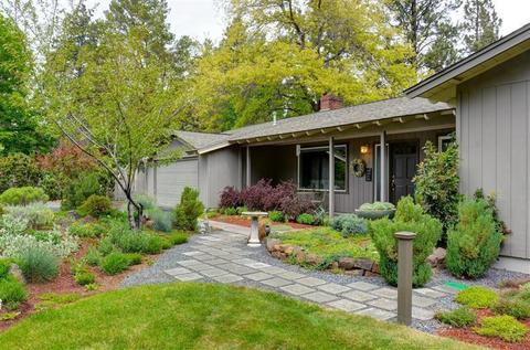 20352 Willopa Ct, Bend, OR 97702 photo 1
