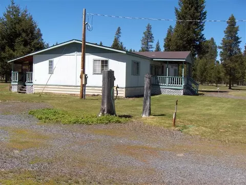16572 SW Wayne Dr, La Pine, OR 97739 photo 1