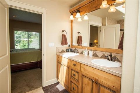 20506 Jacklight Ln, Bend, OR 97702 photo 17