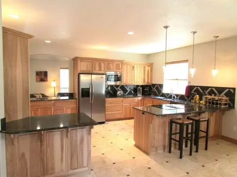 1141 E Cascade Ave, Sisters, OR 97759 photo 5
