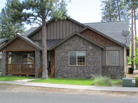 1141 E Cascade Ave, Sisters, OR 97759 photo 1