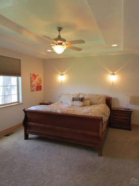 1141 E Cascade Ave, Sisters, OR 97759 photo 9