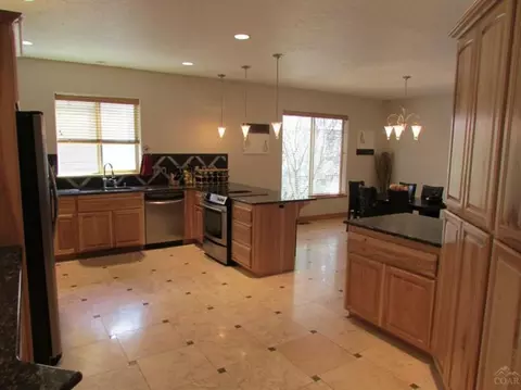 1141 E Cascade Ave, Sisters, OR 97759 photo 4