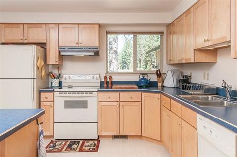 56300 Solar Dr, Bend, OR 97707 photo 11