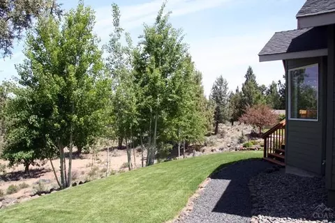 20846 Solstice Dr, Bend, OR 97701 photo 4