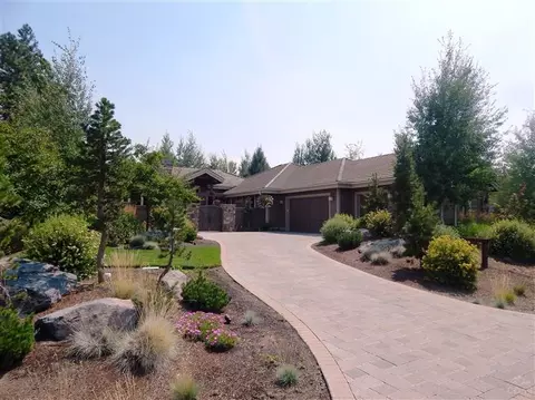 61692 Broken Top Dr, Bend, OR 97702 photo 1