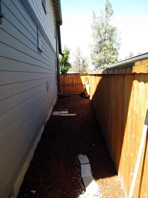 20025 Mcclellan Rd, Bend, OR 97702 photo 13