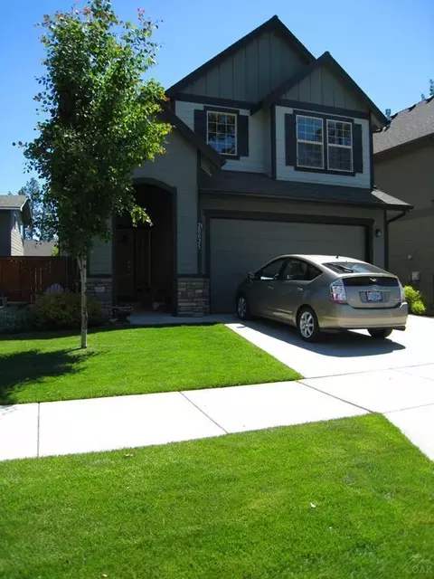 20025 Mcclellan Rd, Bend, OR 97702 photo 1