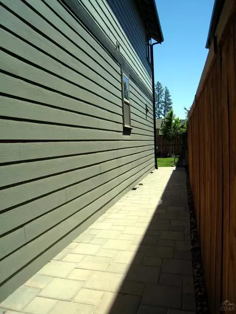 20025 Mcclellan Rd, Bend, OR 97702 photo 11