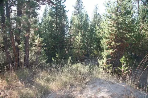 56557 Meteor Dr, Bend, OR 97707 photo 3