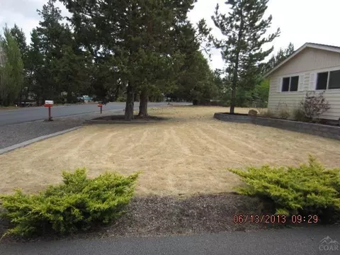20821 W View Dr, Bend, OR 97702 photo 2