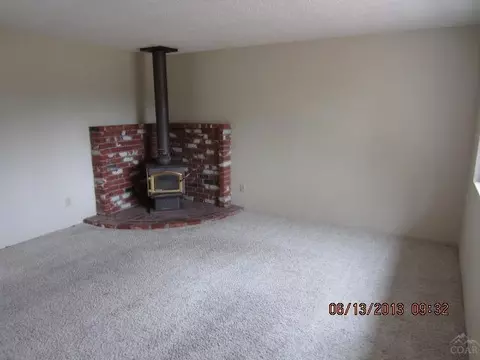 20821 W View Dr, Bend, OR 97702 photo 8