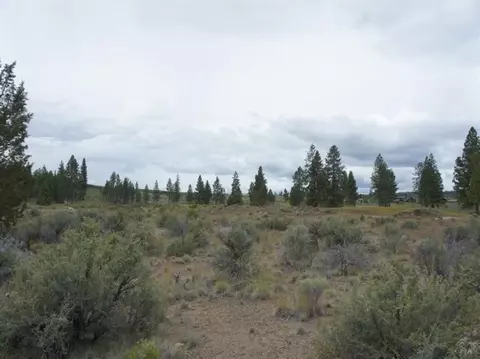 19467 Stafford Loop, Bend, OR 97702 photo 3