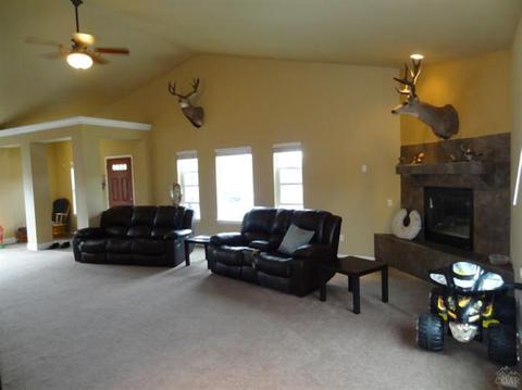 20888 NE Crested Ct, Bend, OR 97701 photo 3