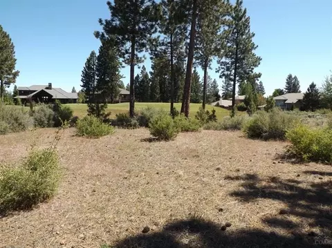 19218 Dutchman Ct, Bend, OR 97702 photo 4
