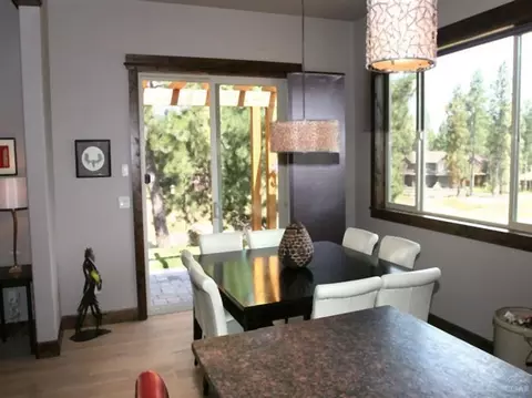60425 Snap Shot Loop, Bend, OR 97702 photo 5