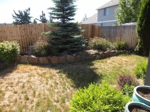 63587 NE Boyd Acres, Bend, OR 97701 photo 16