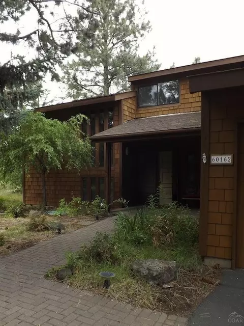 60162 Ridgeview W Dr, Bend, OR 97702 photo 2
