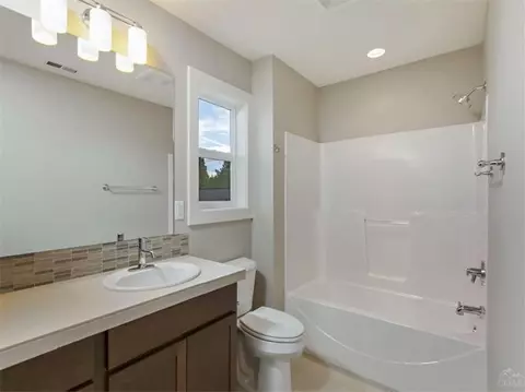 20336 Chase Rd, Bend, OR 97702 photo 9