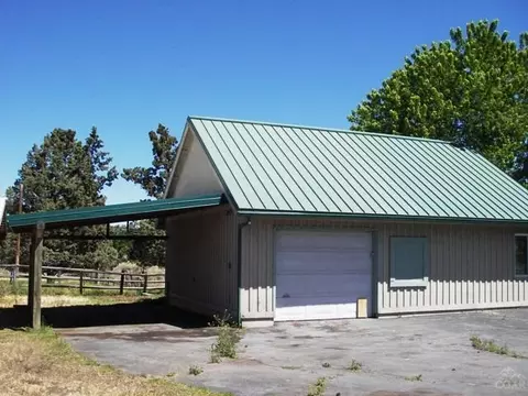 62900 Eagle Rd, Bend, OR 97701 photo 5