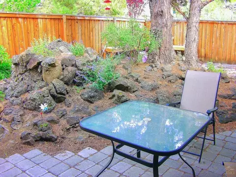 20695 Beaumont Dr, Bend, OR 97701 photo 9