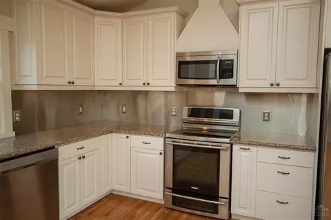 20655 Bowery Ln, Bend, OR 97701 photo 9