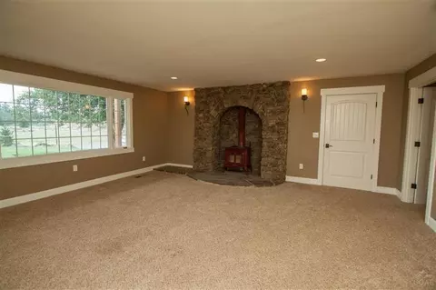 20655 Bowery Ln, Bend, OR 97701 photo 4
