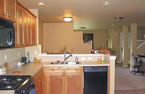 61133 Dayspring Dr, Bend, OR 97702 photo 2