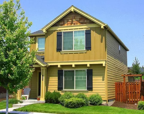 61133 Dayspring Dr, Bend, OR 97702 photo 1