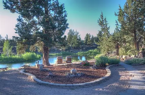 20730 NW Lyra Dr, Bend, OR 97701 photo 2